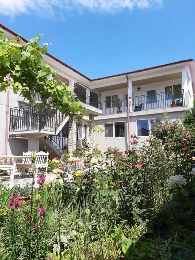 Bcm Family House Două Mai Exterior foto
