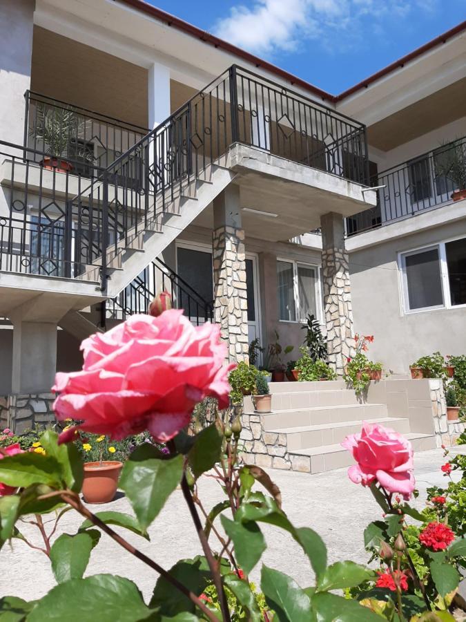 Bcm Family House Două Mai Exterior foto